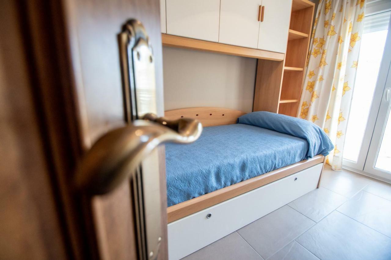 Apartamento Paseo Maritimo 27 Cadiz Bagian luar foto